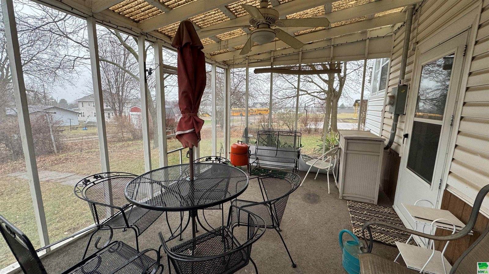 326 Maple, Lawton, IA 51030