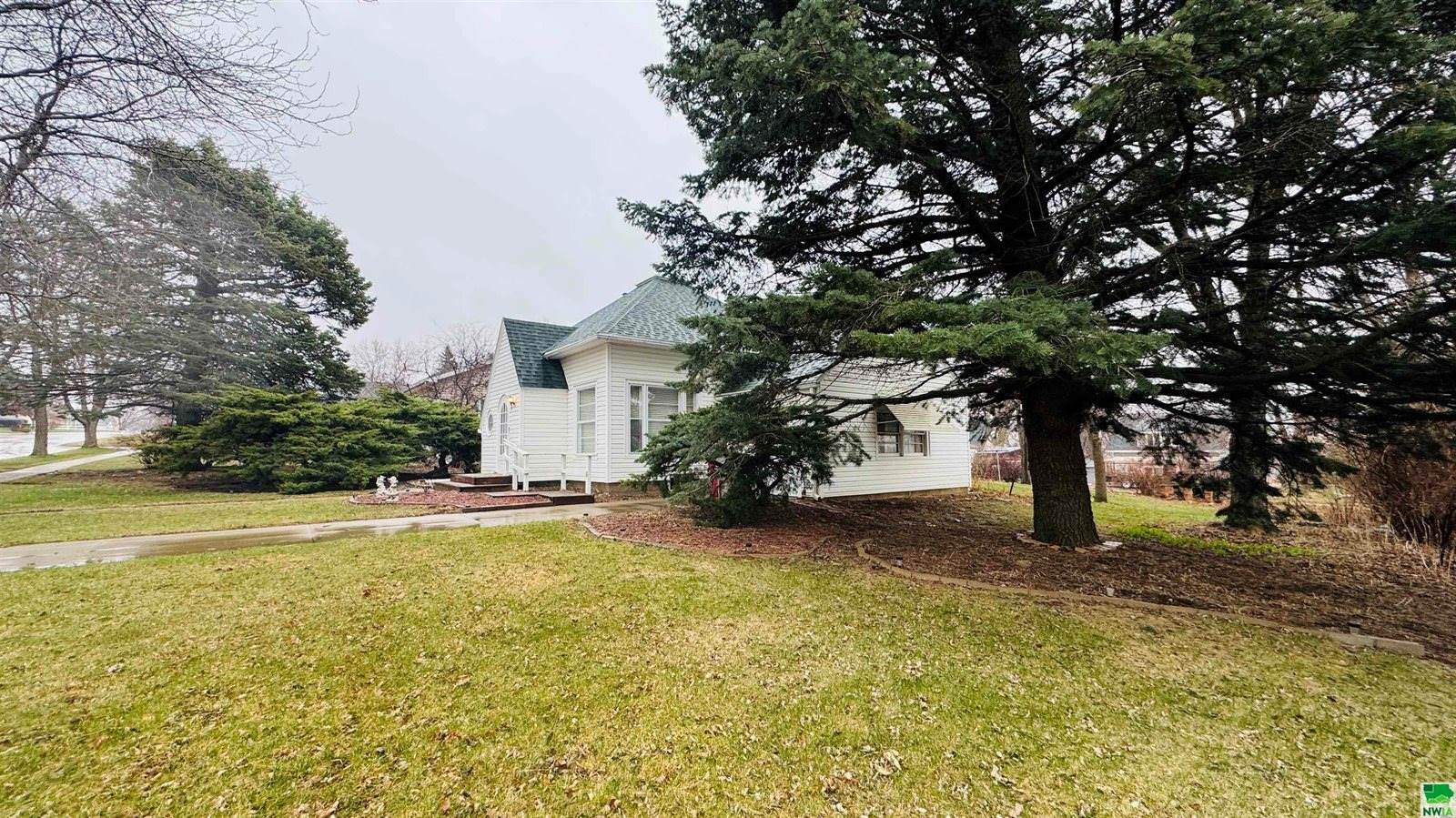 326 Maple, Lawton, IA 51030