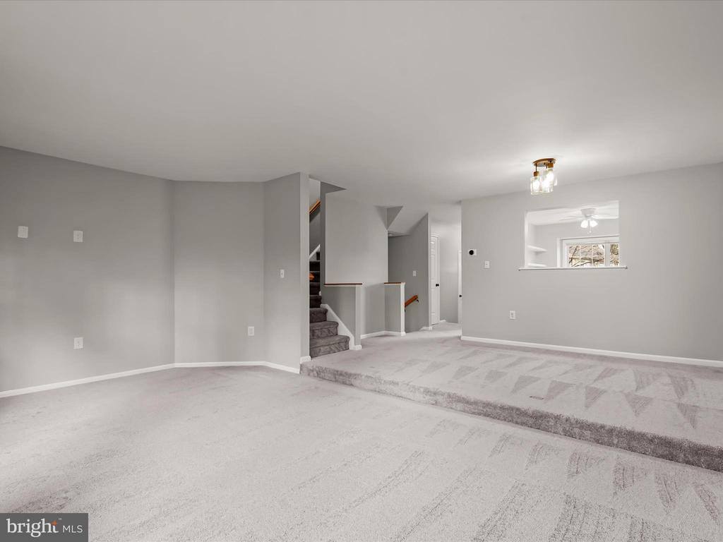 8628 Sanderling Drive, Manassas, VA 20110
