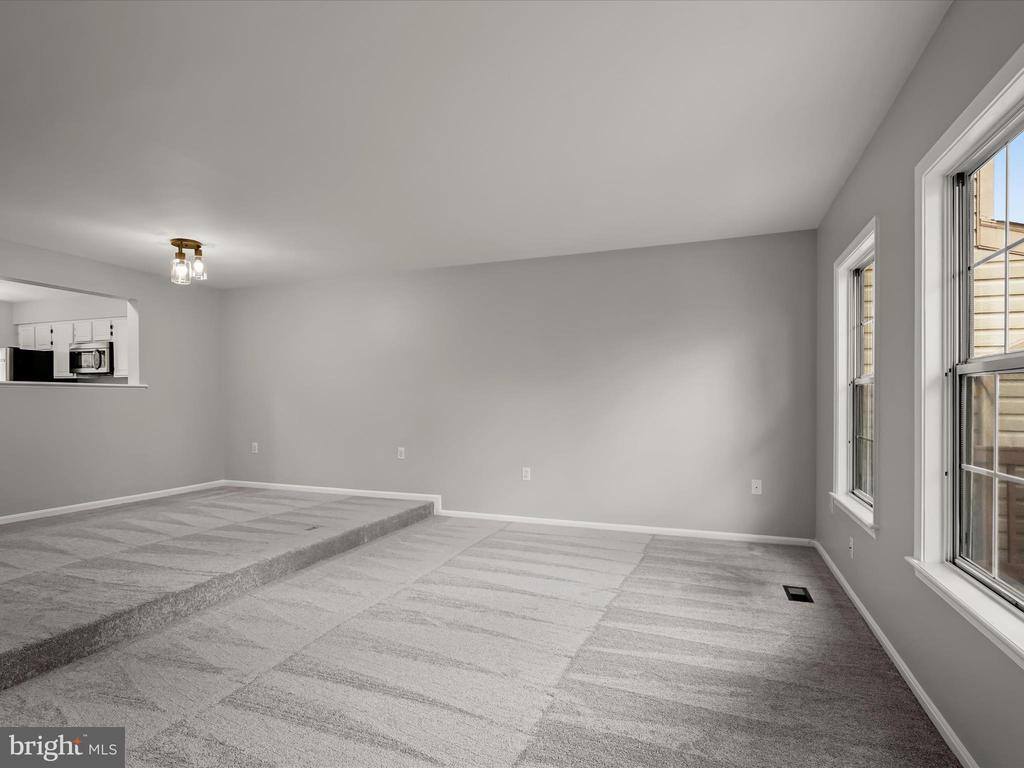 8628 Sanderling Drive, Manassas, VA 20110