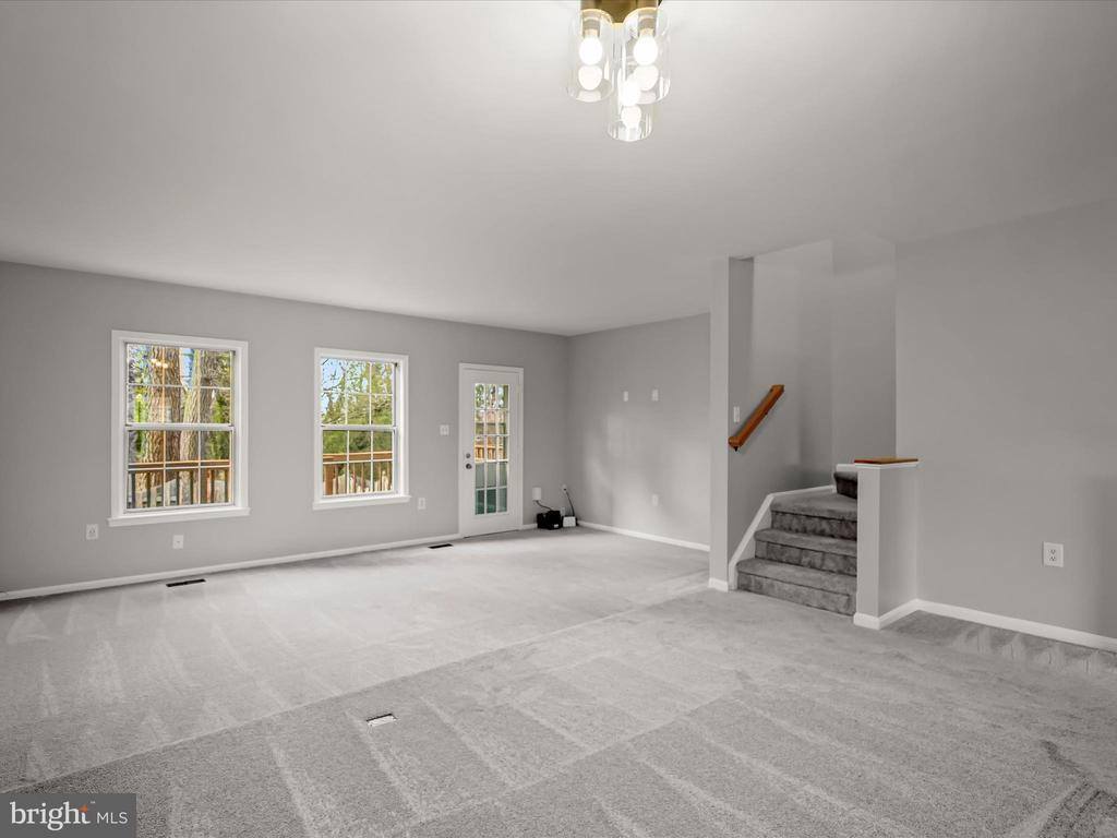 8628 Sanderling Drive, Manassas, VA 20110