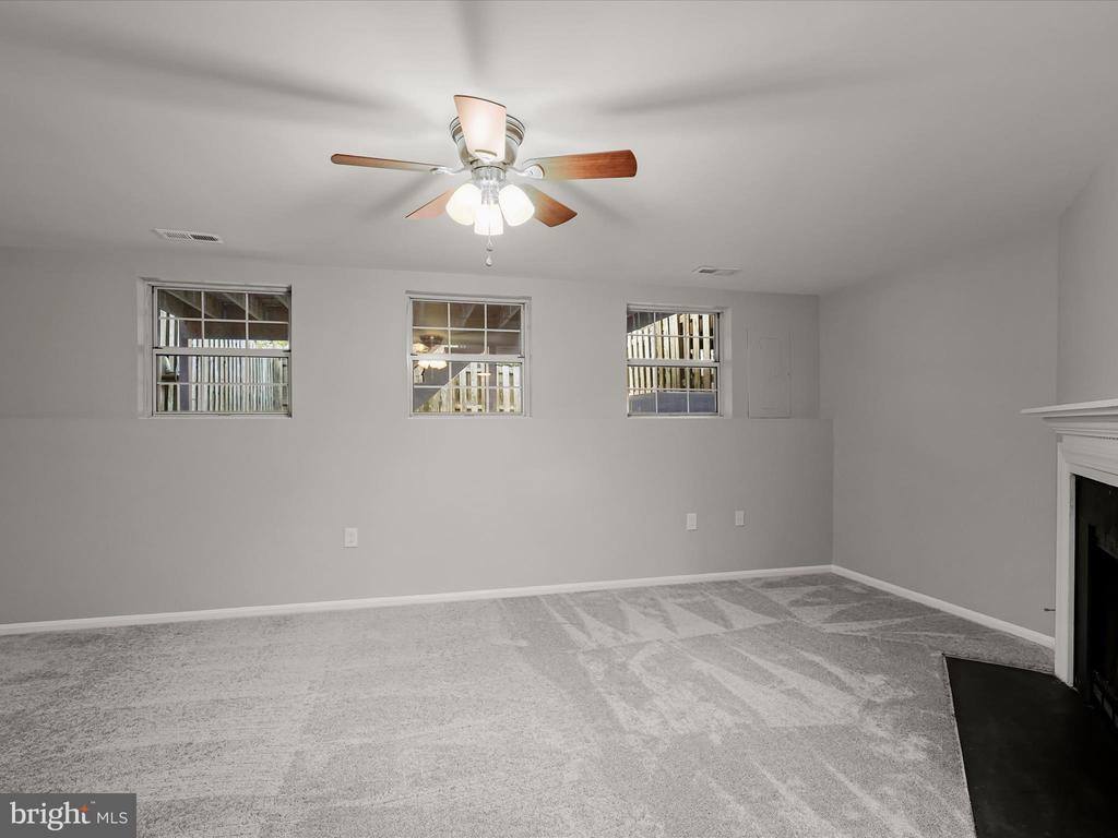 8628 Sanderling Drive, Manassas, VA 20110