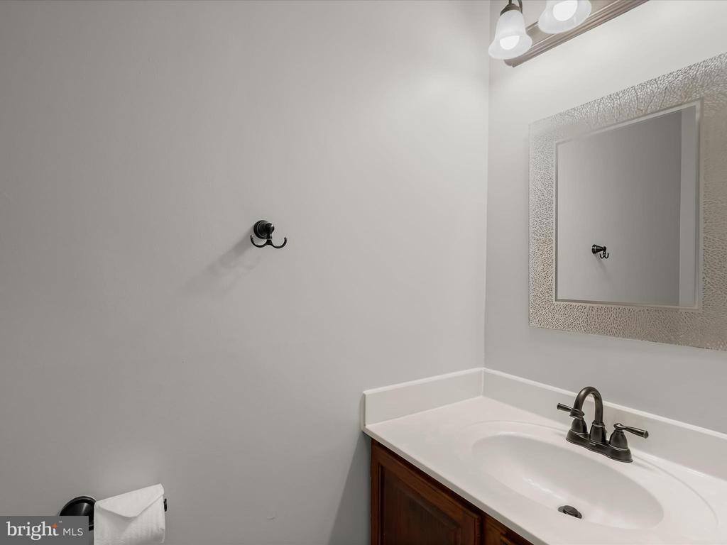8628 Sanderling Drive, Manassas, VA 20110
