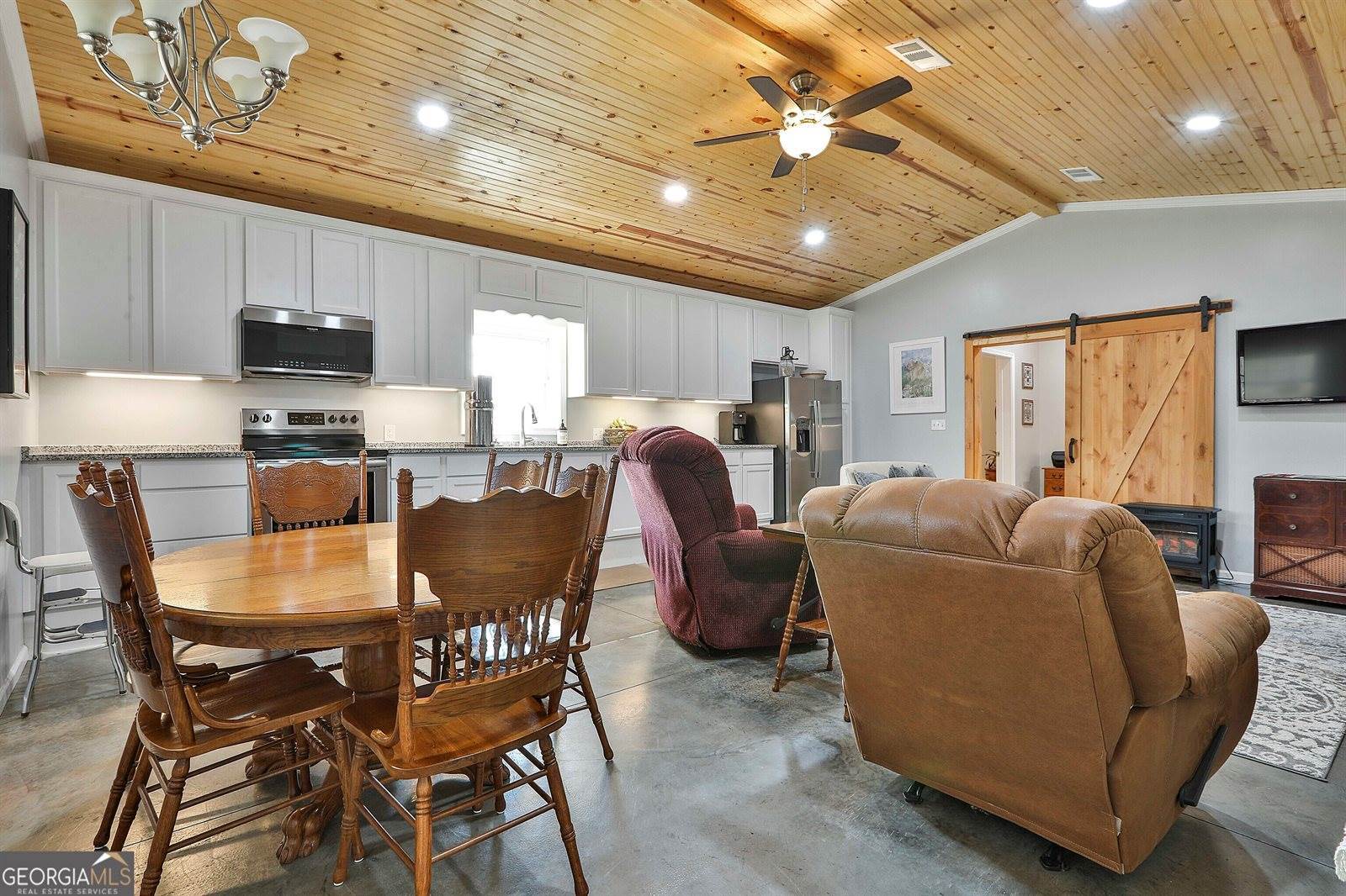 275 Mulberry Road, Molena, GA 30258