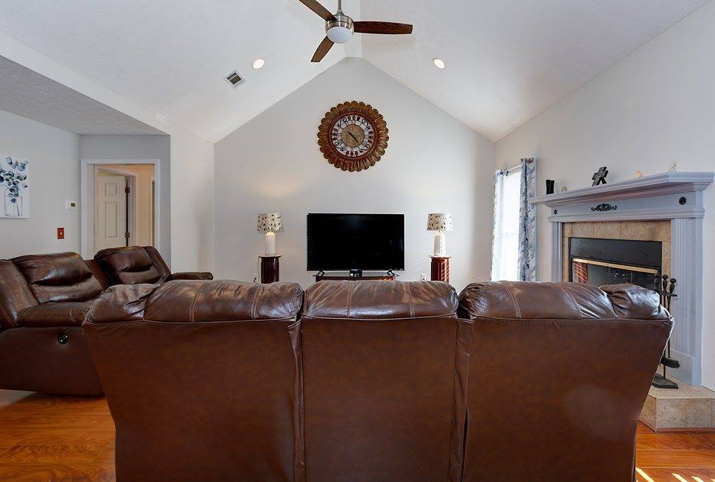 523 Saddlebrook Trail, Ellerslie, GA 31807