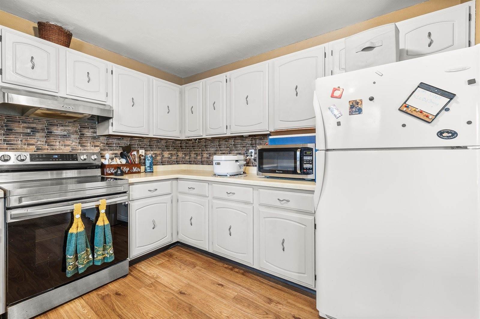 2911 Soo Marie Avenue, Stevens Point, WI 54481