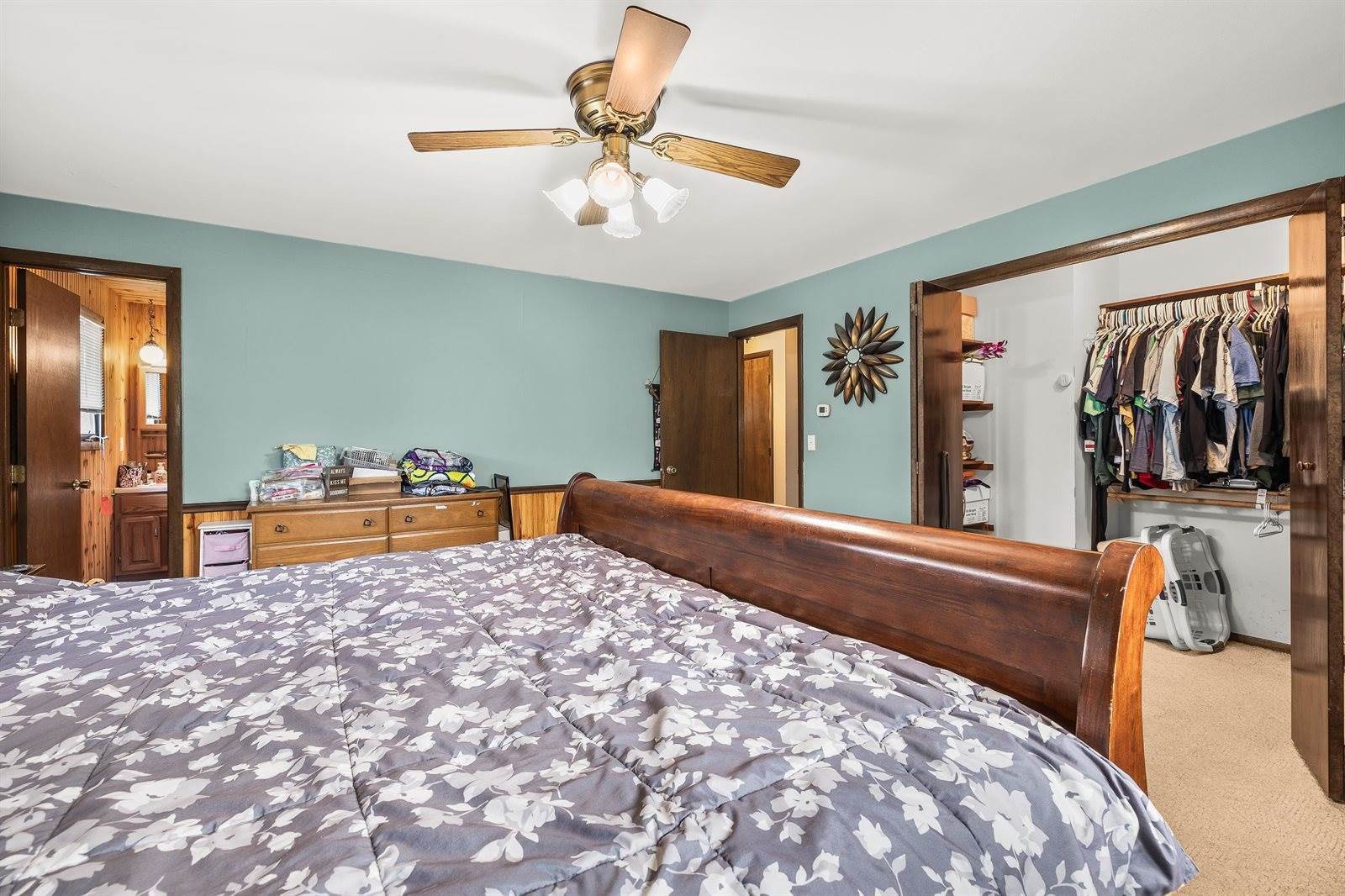 2911 Soo Marie Avenue, Stevens Point, WI 54481