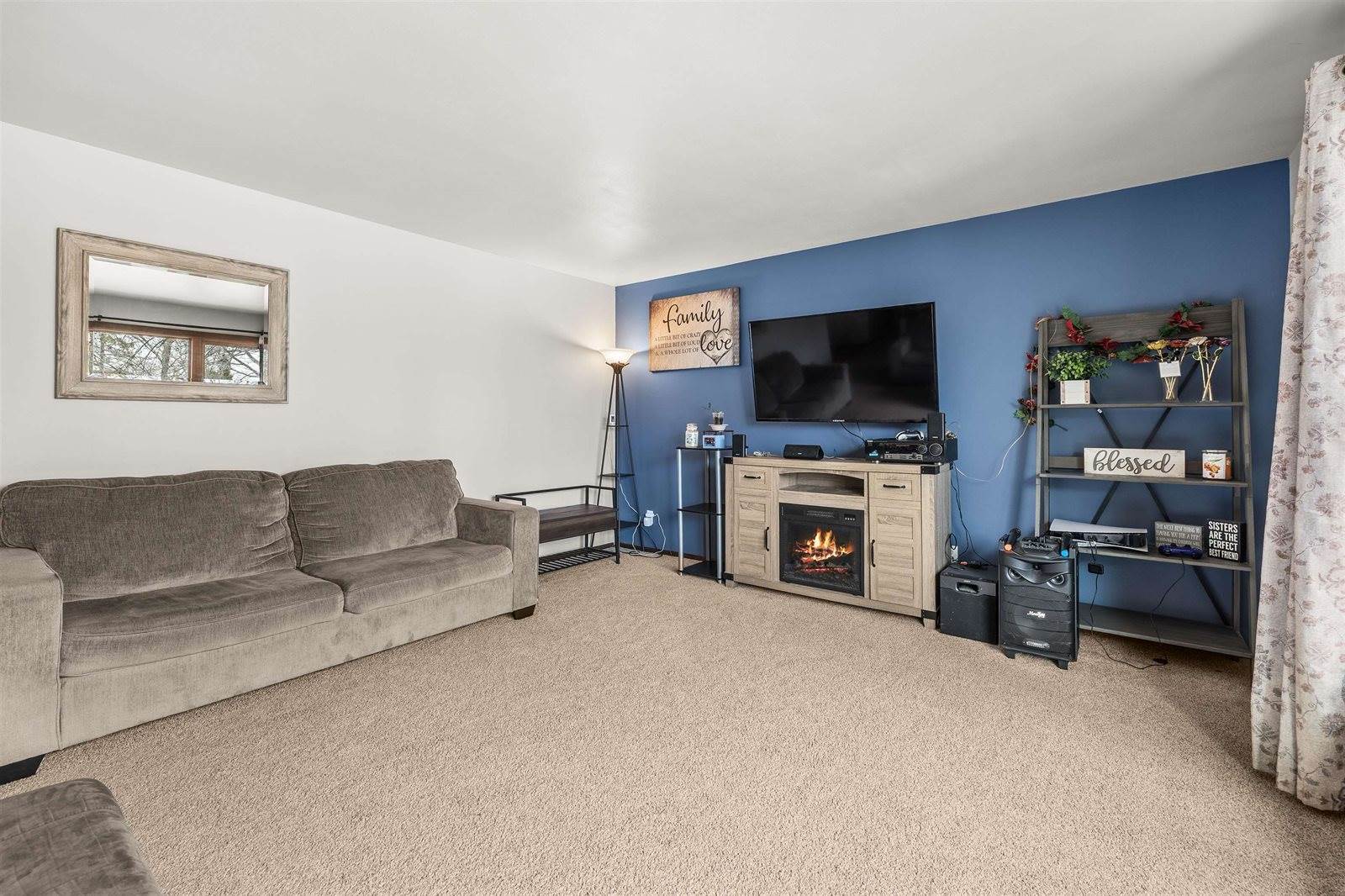 2911 Soo Marie Avenue, Stevens Point, WI 54481