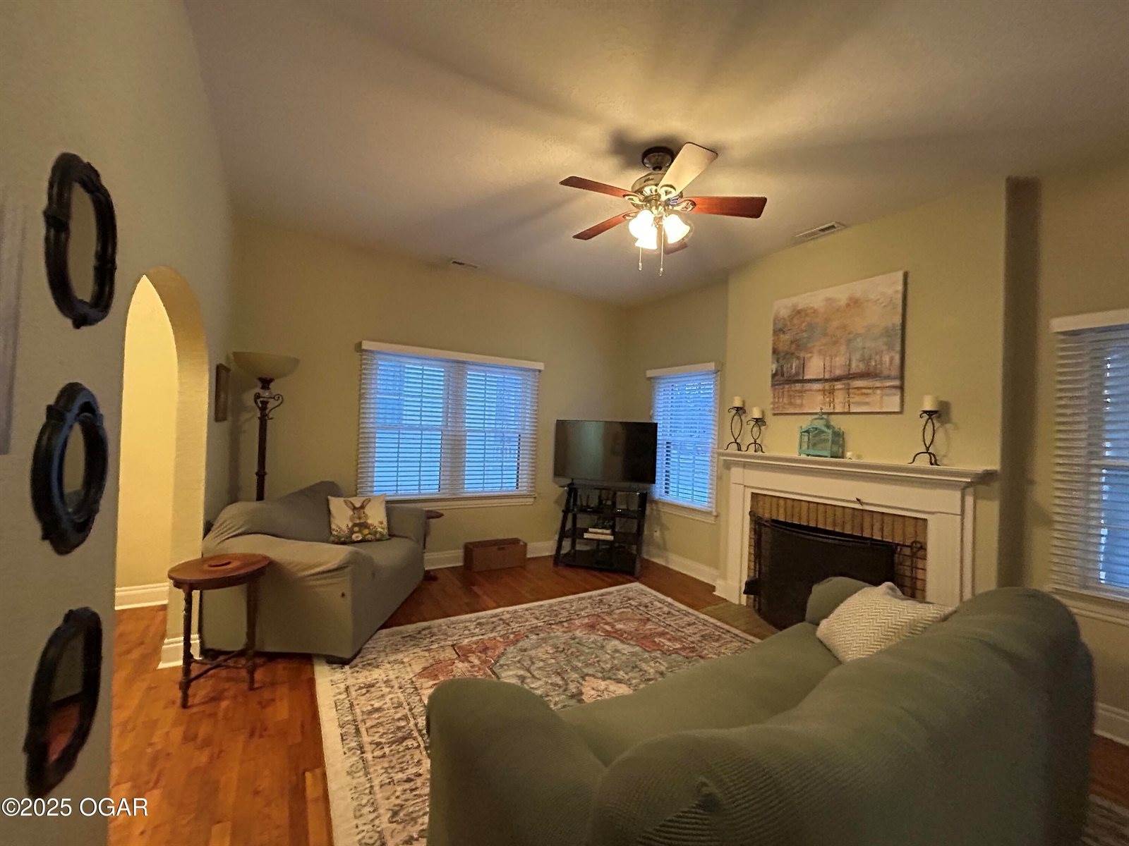 1434 South Main Street, Carthage, MO 64836