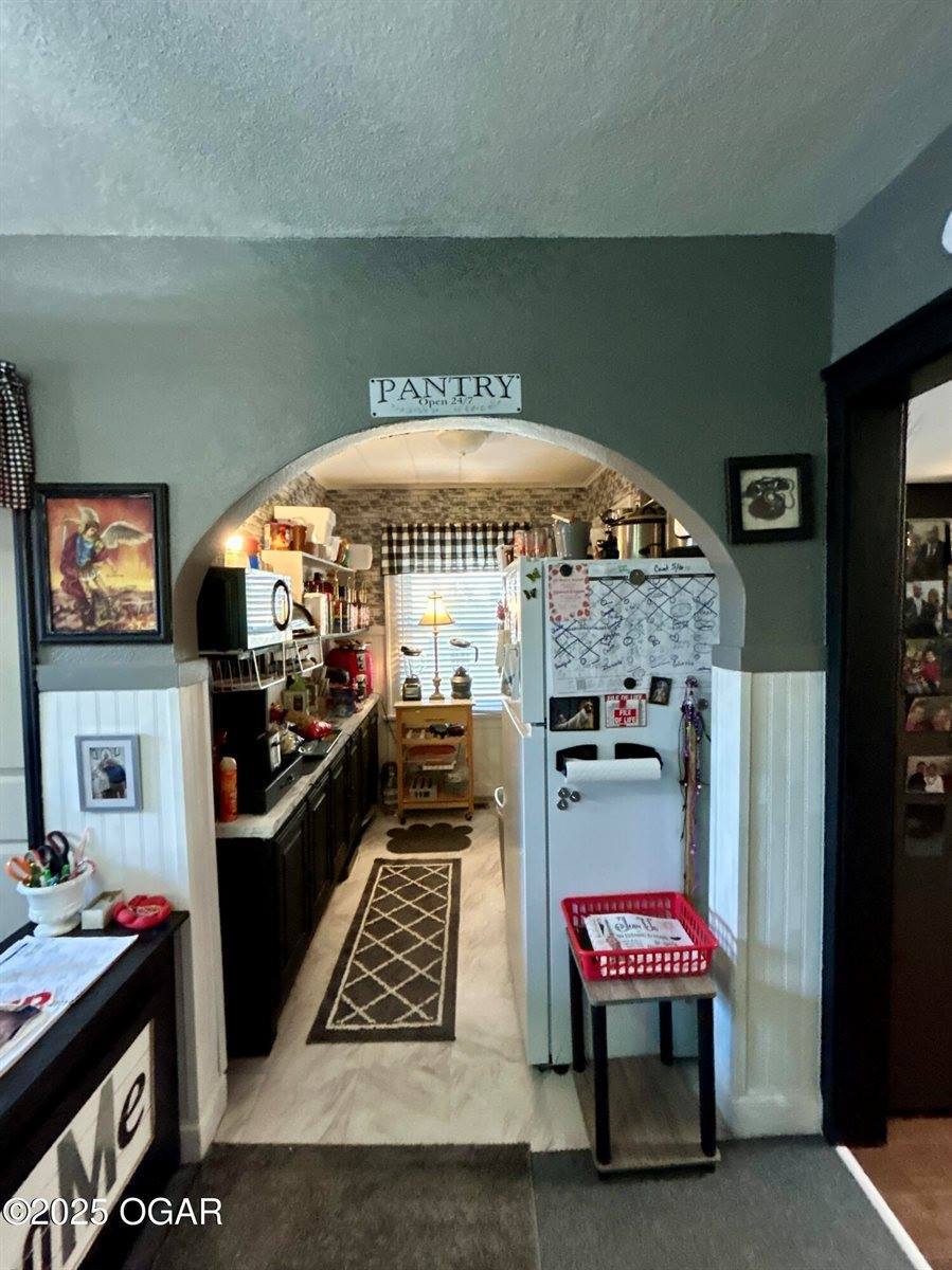 311 East Highland Avenue, Carthage, MO 64836