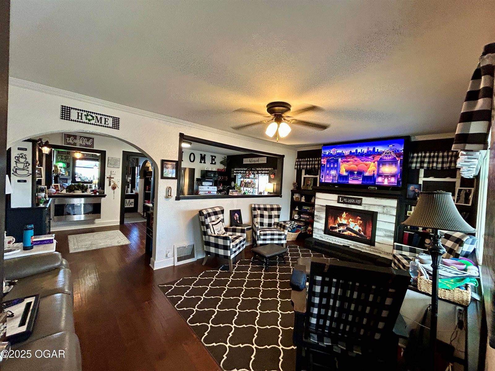 311 East Highland Avenue, Carthage, MO 64836