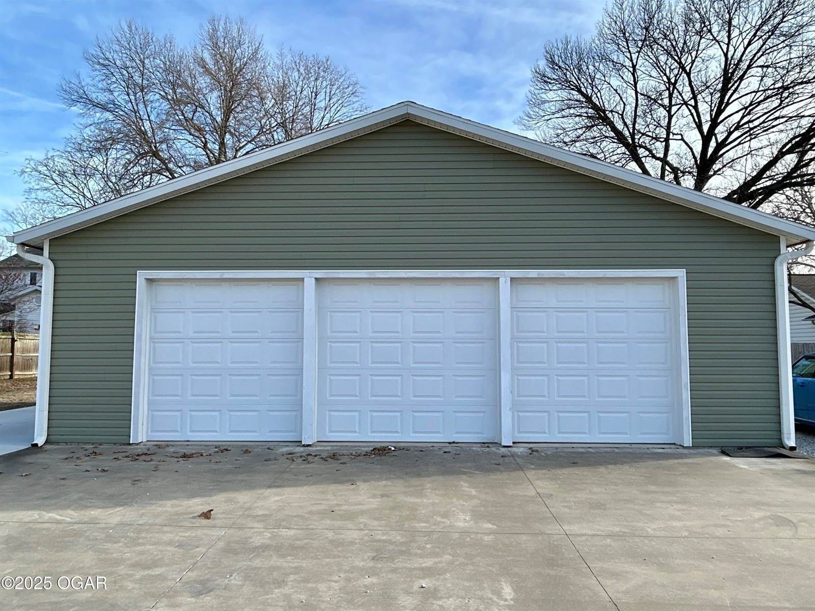 311 East Highland Avenue, Carthage, MO 64836