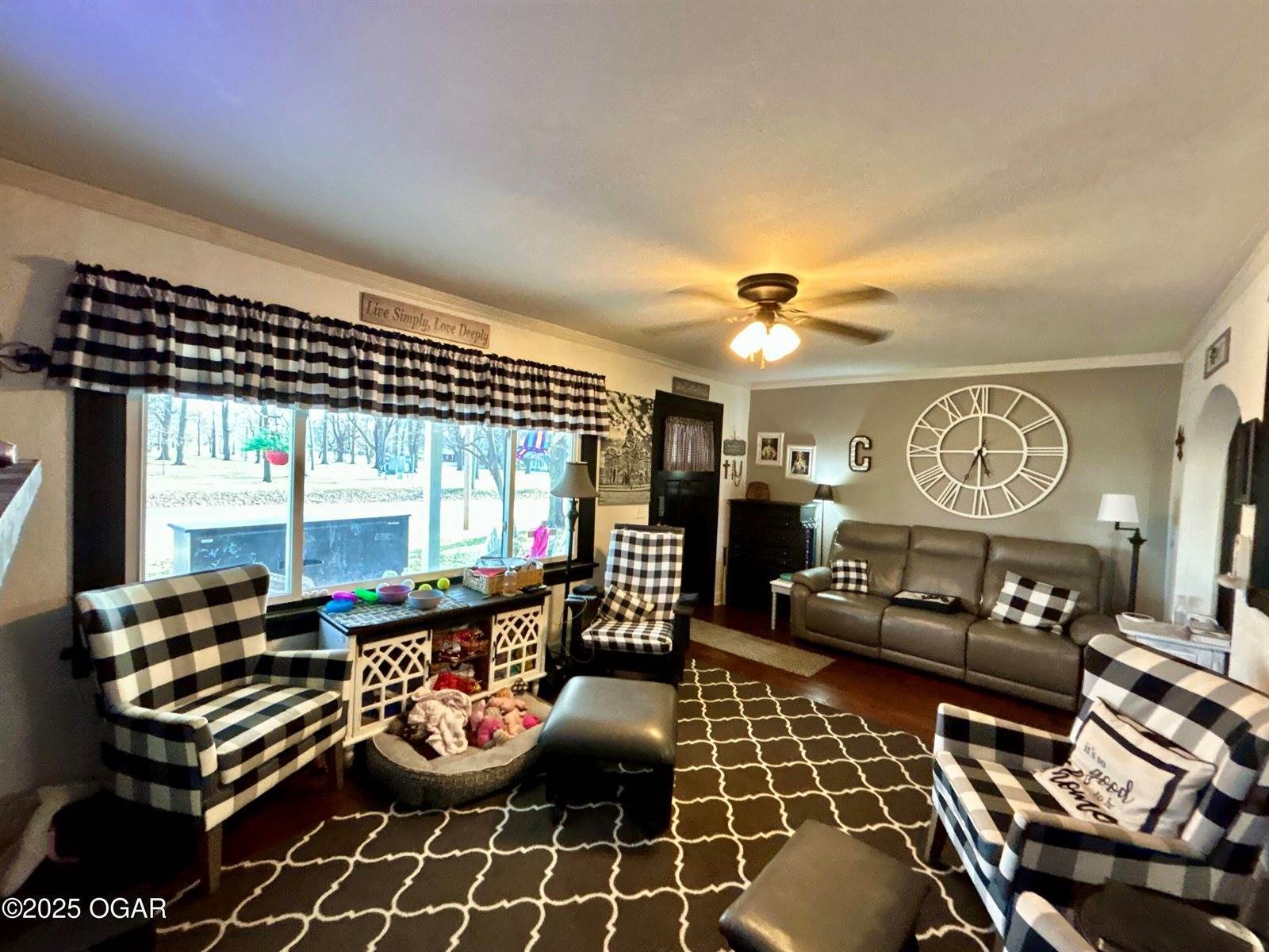 311 East Highland Avenue, Carthage, MO 64836