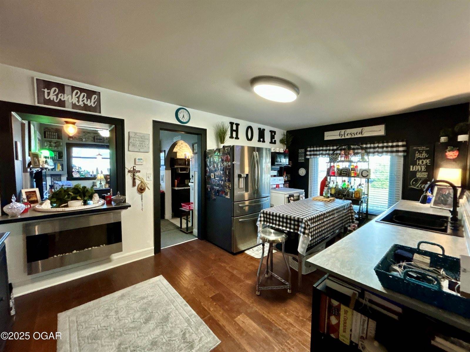 311 East Highland Avenue, Carthage, MO 64836