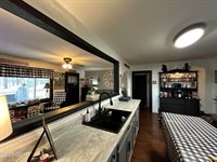 311 East Highland Avenue, Carthage, MO 64836