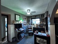 311 East Highland Avenue, Carthage, MO 64836