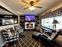 311 East Highland Avenue, Carthage, MO 64836