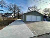 311 East Highland Avenue, Carthage, MO 64836