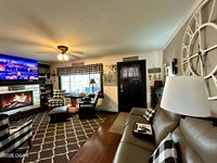 311 East Highland Avenue, Carthage, MO 64836