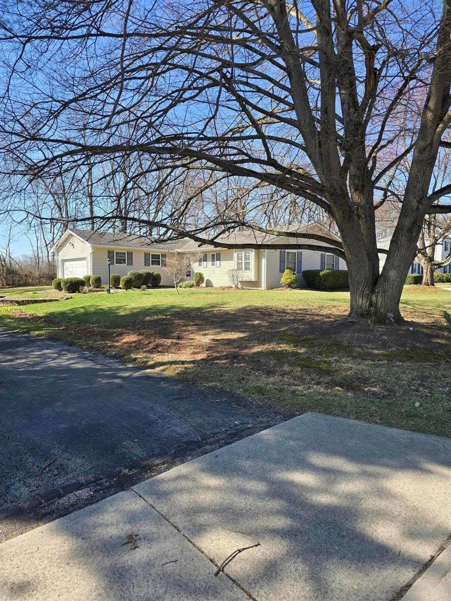 135 Kensington Drive, Delaware, OH 43015