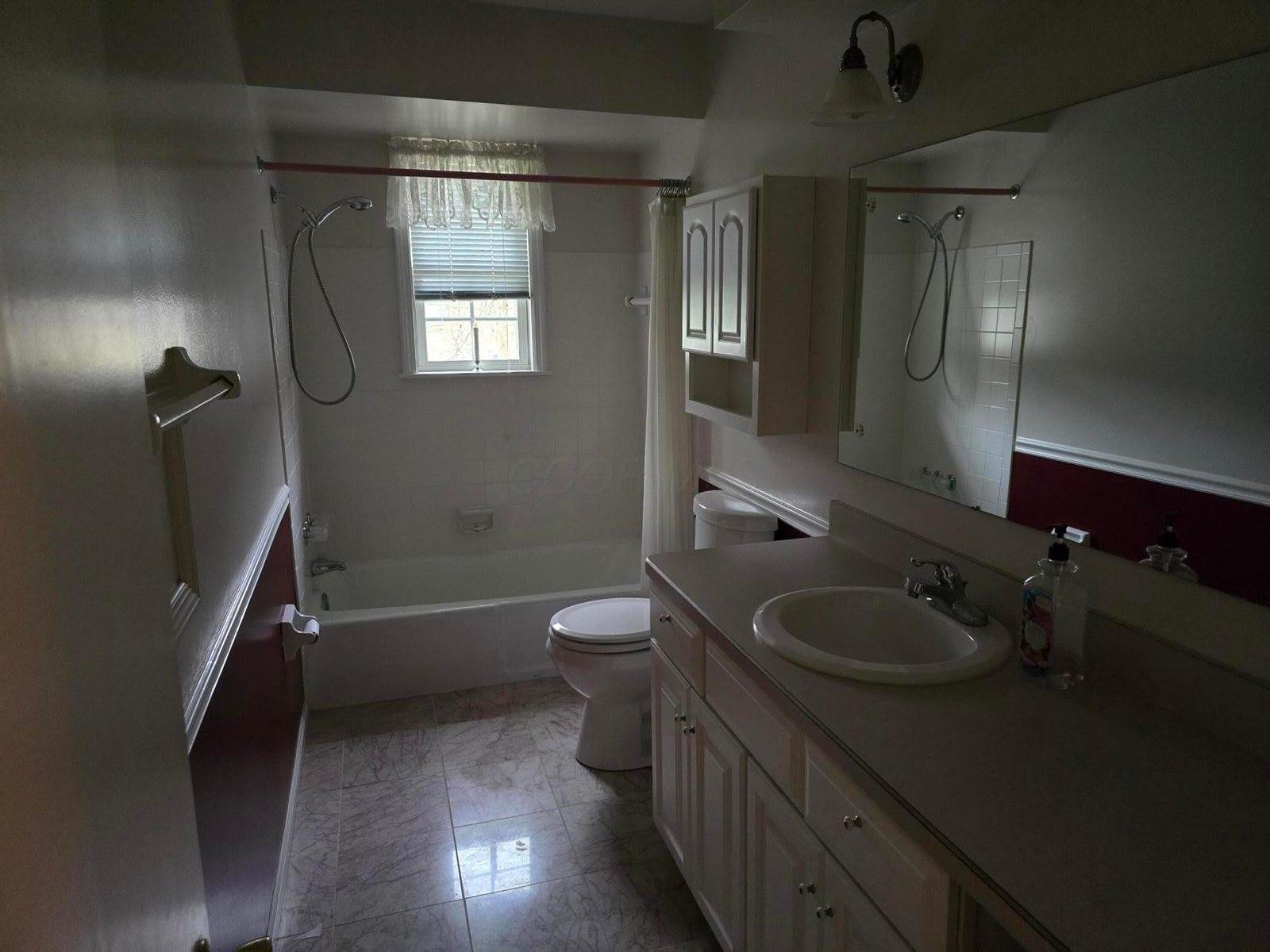 135 Kensington Drive, Delaware, OH 43015