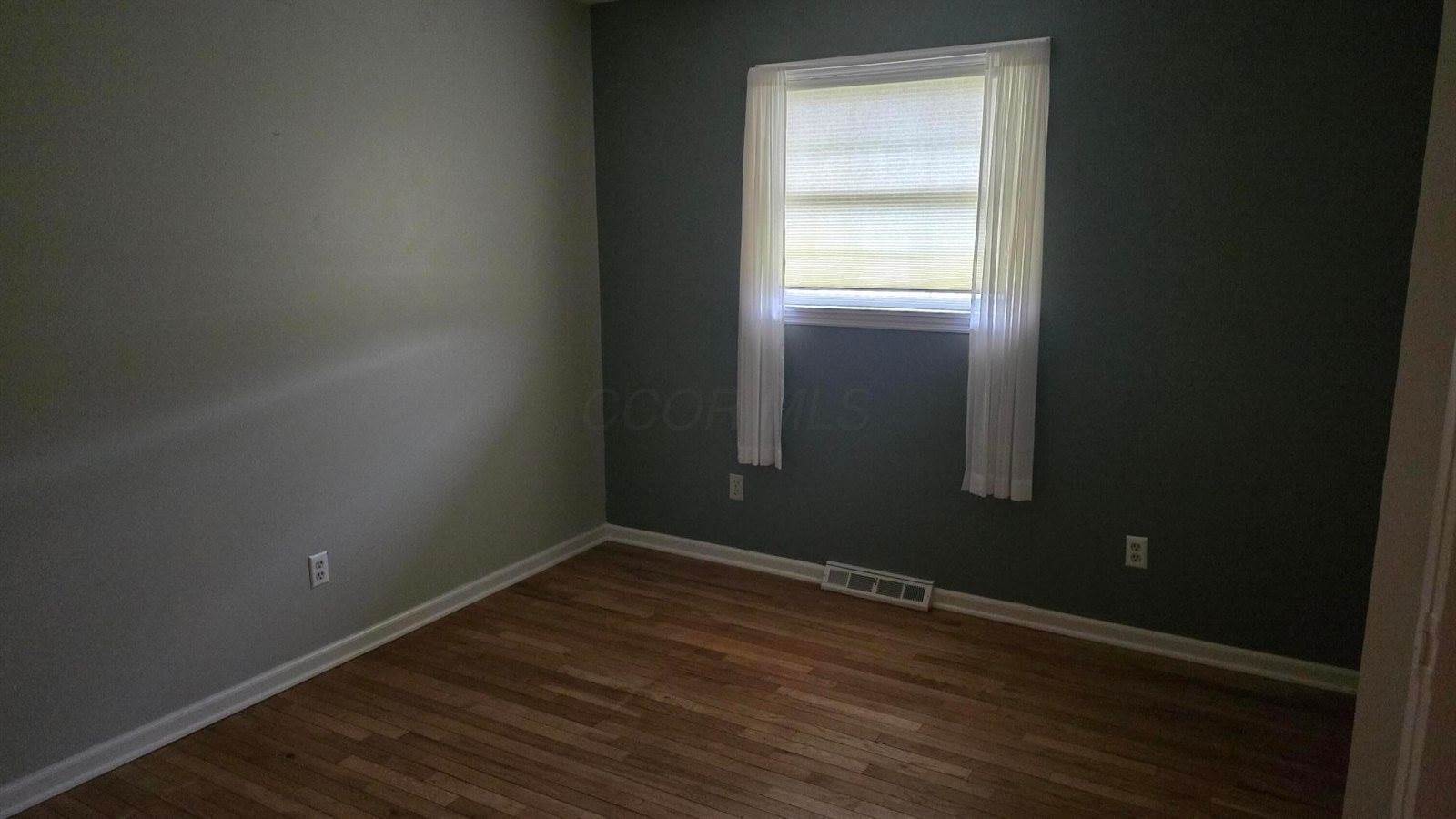 135 Kensington Drive, Delaware, OH 43015