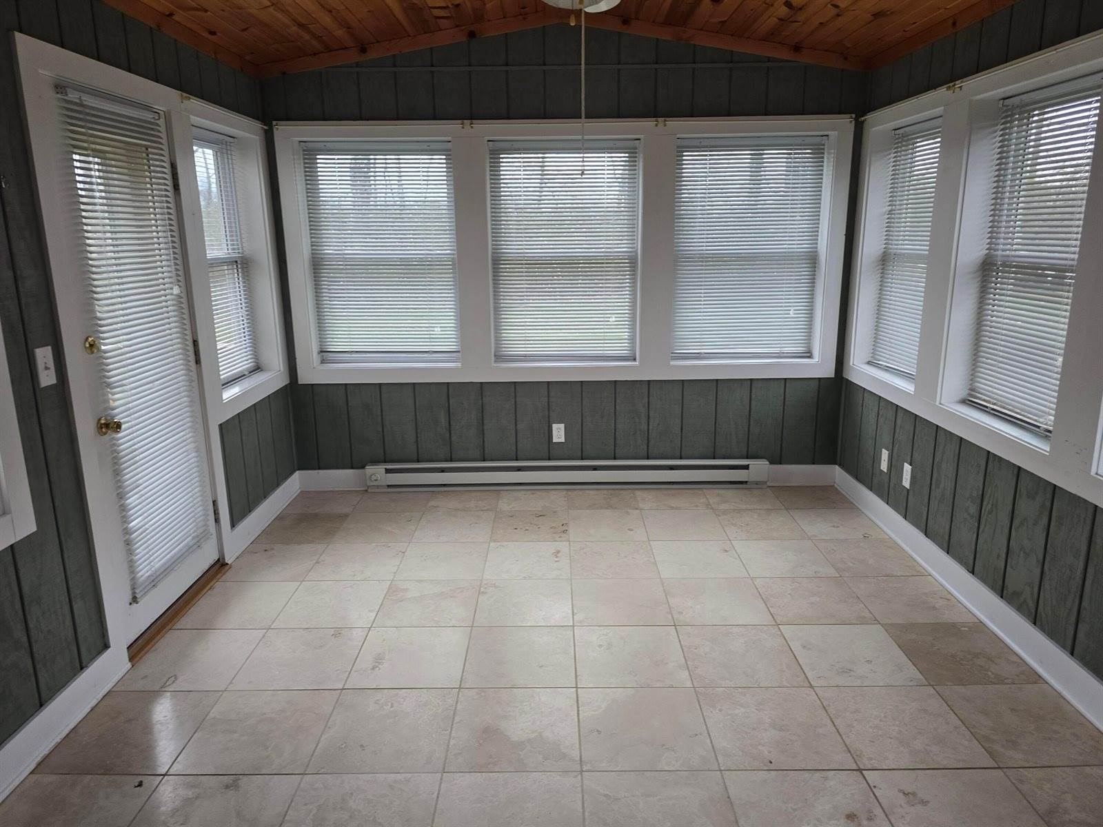 135 Kensington Drive, Delaware, OH 43015
