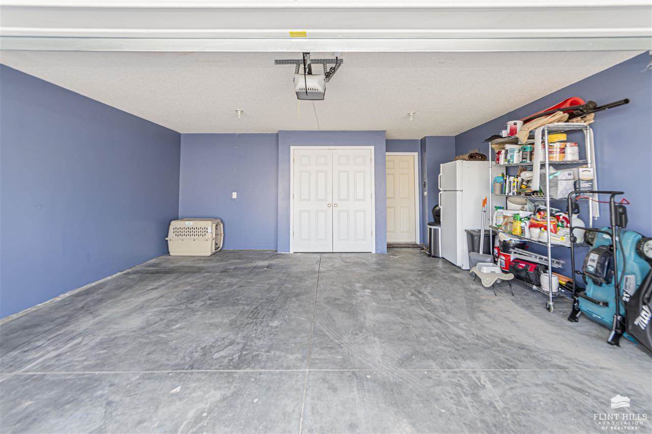 915 Whitetail Court, Junction City, KS 66441