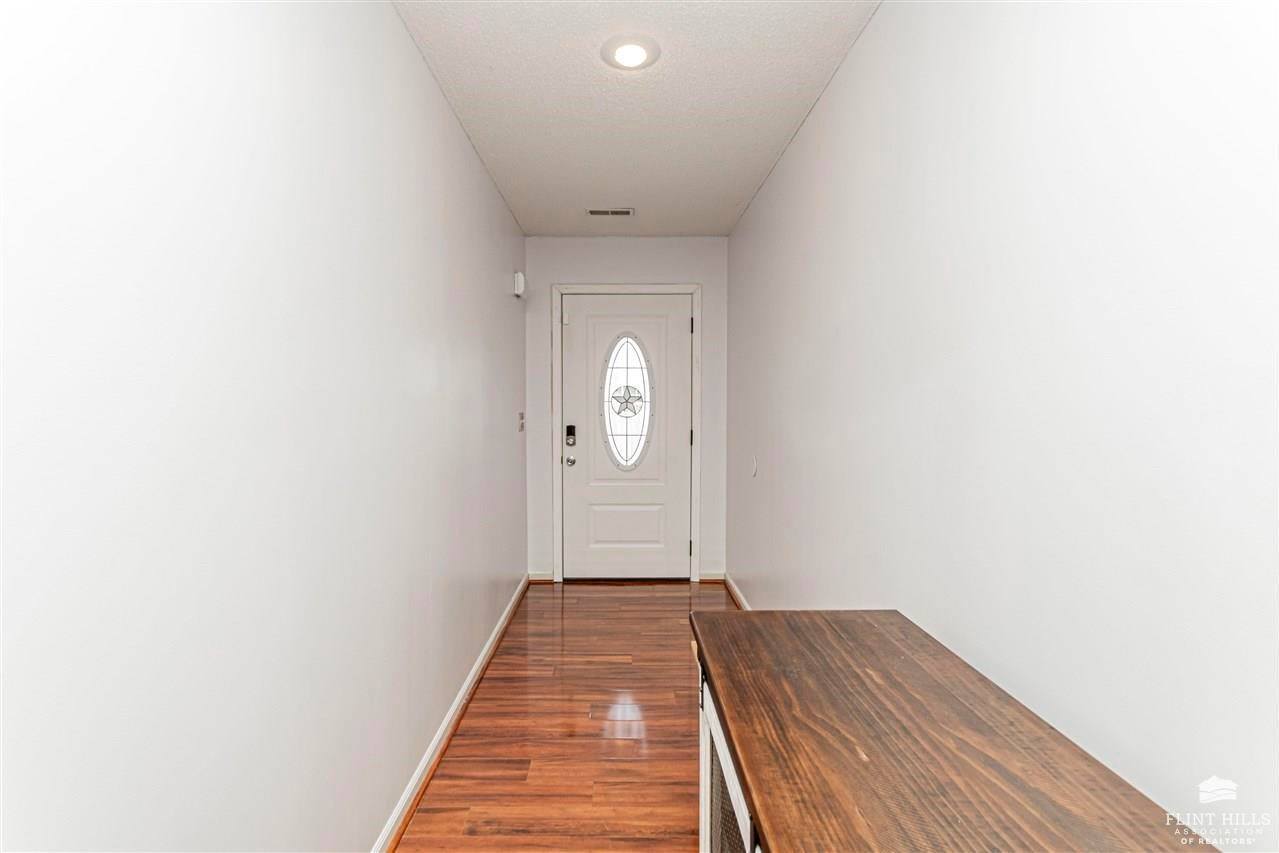 915 Whitetail Court, Junction City, KS 66441