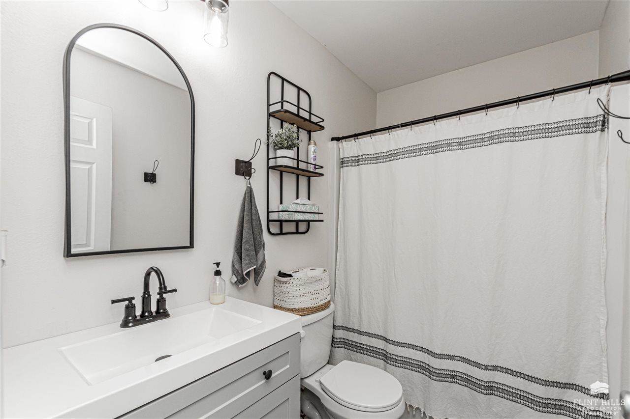 321 West 13th Street, Junction City, KS 66441