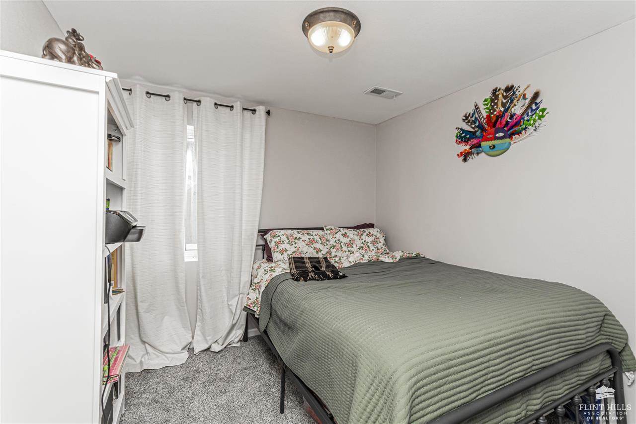 321 West 13th Street, Junction City, KS 66441