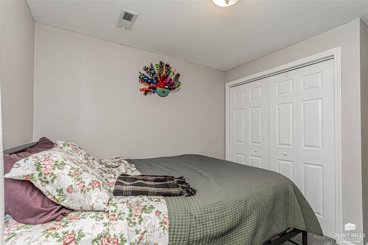 321 West 13th Street, Junction City, KS 66441