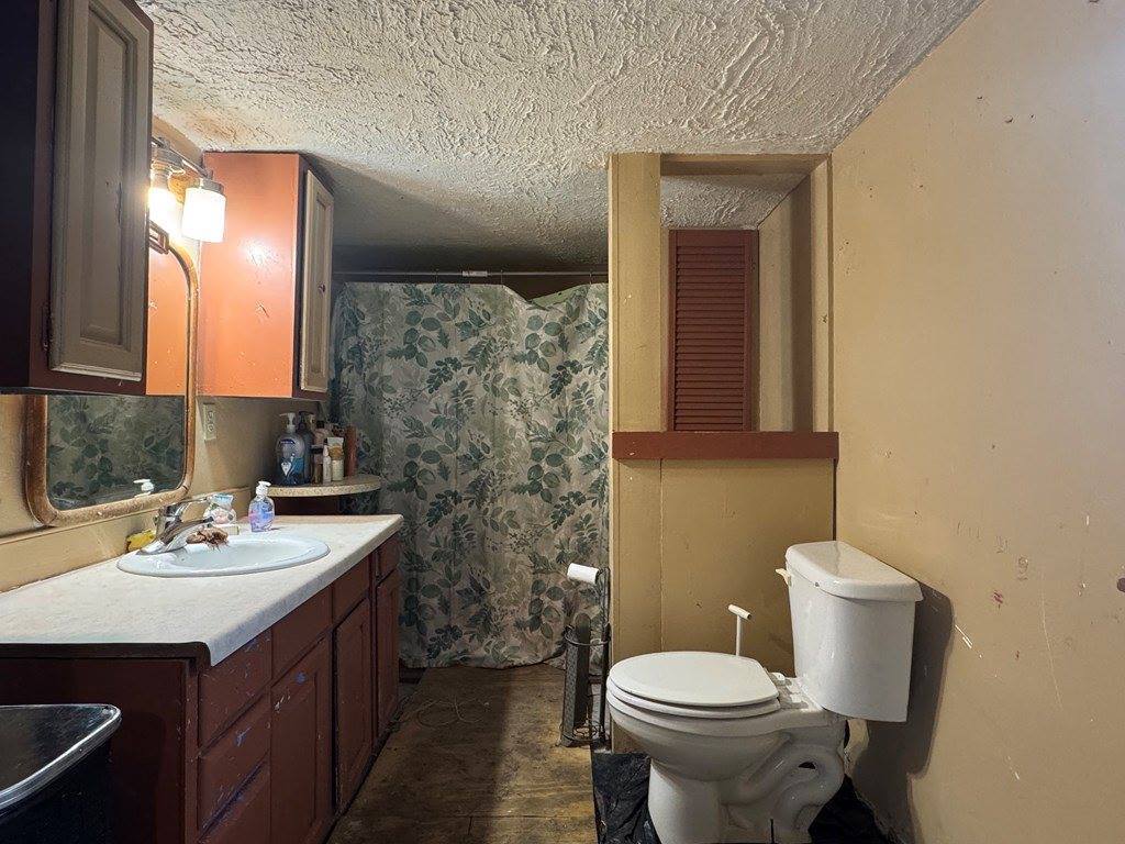 251 Lee Ave, Ashland, OH 44805