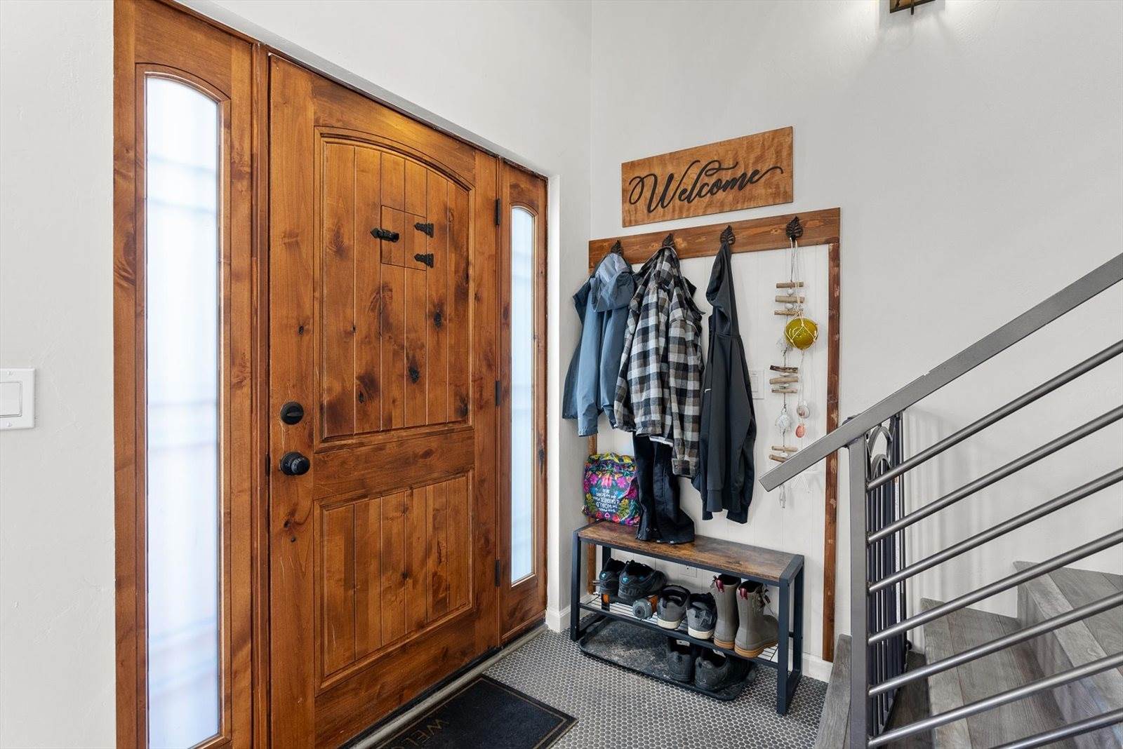 682 Latigo Lane, Bigfork, MT 59911
