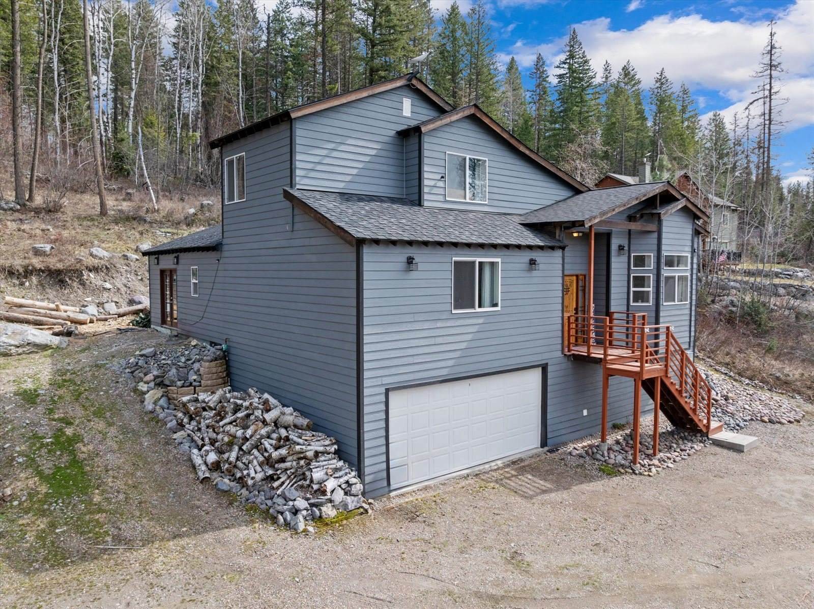 682 Latigo Lane, Bigfork, MT 59911