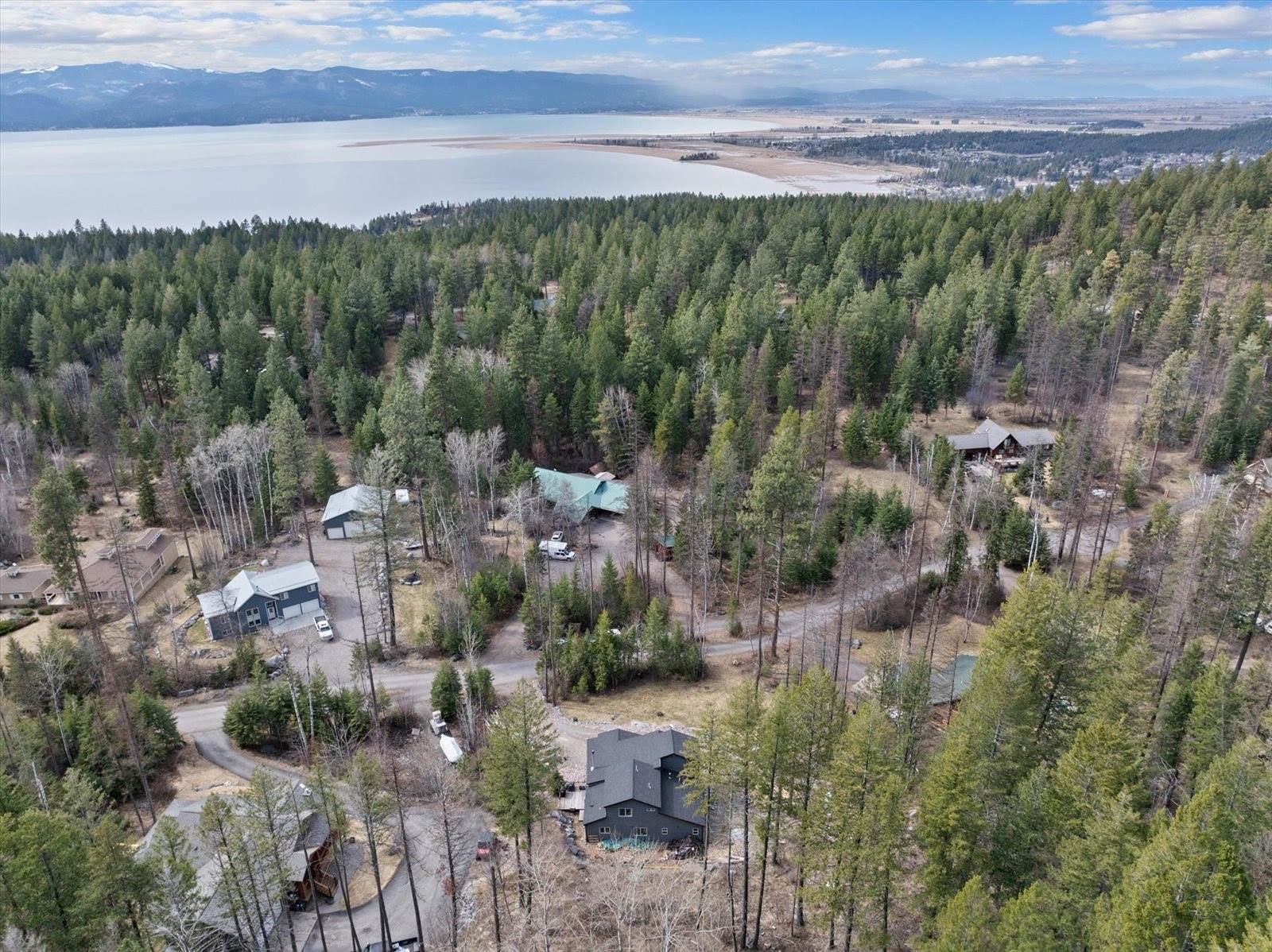 682 Latigo Lane, Bigfork, MT 59911