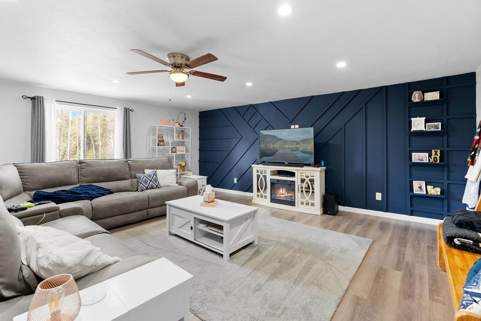 682 Latigo Lane, Bigfork, MT 59911
