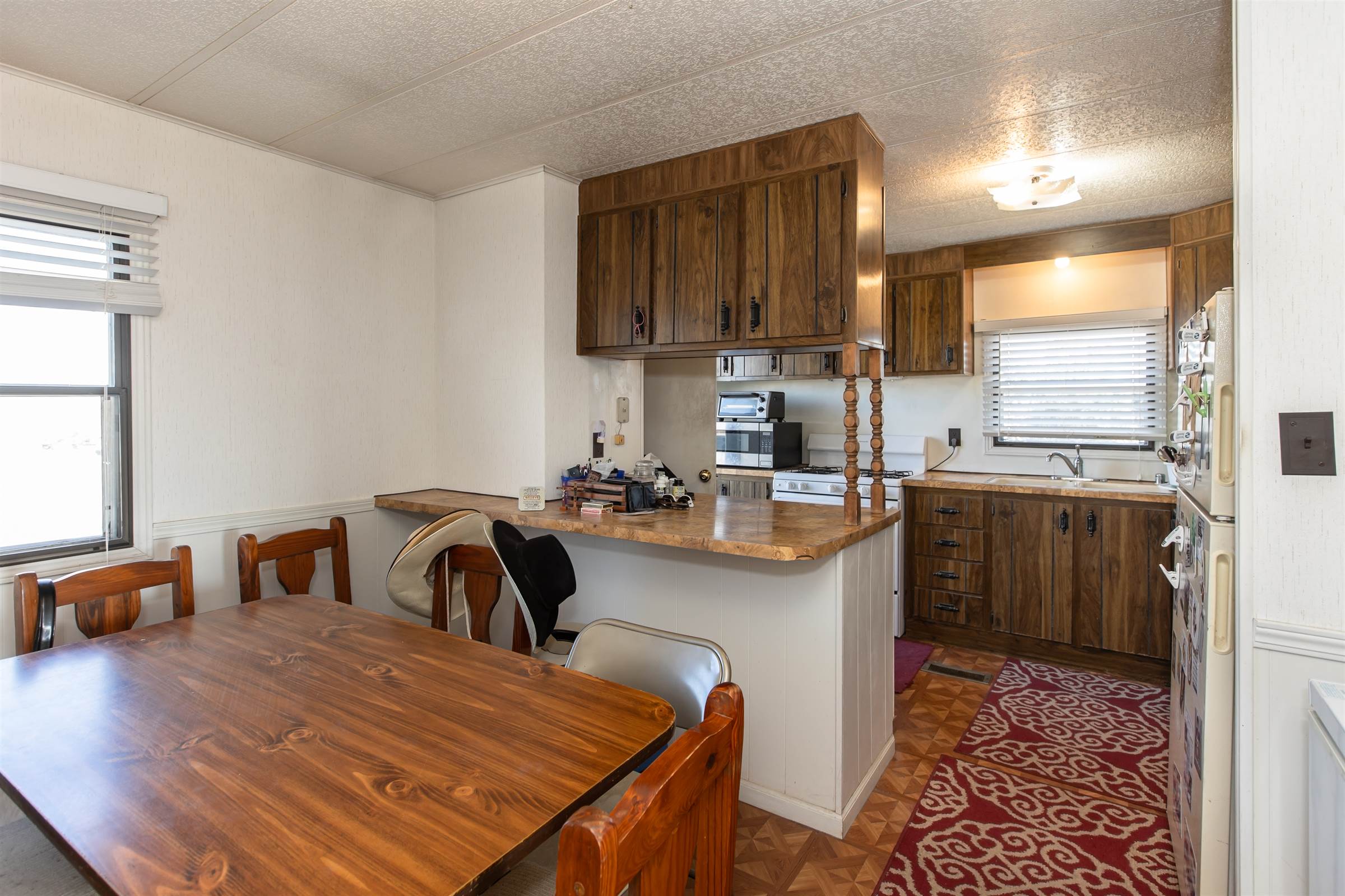 6477 N Road N, Ulysses, KS 67880