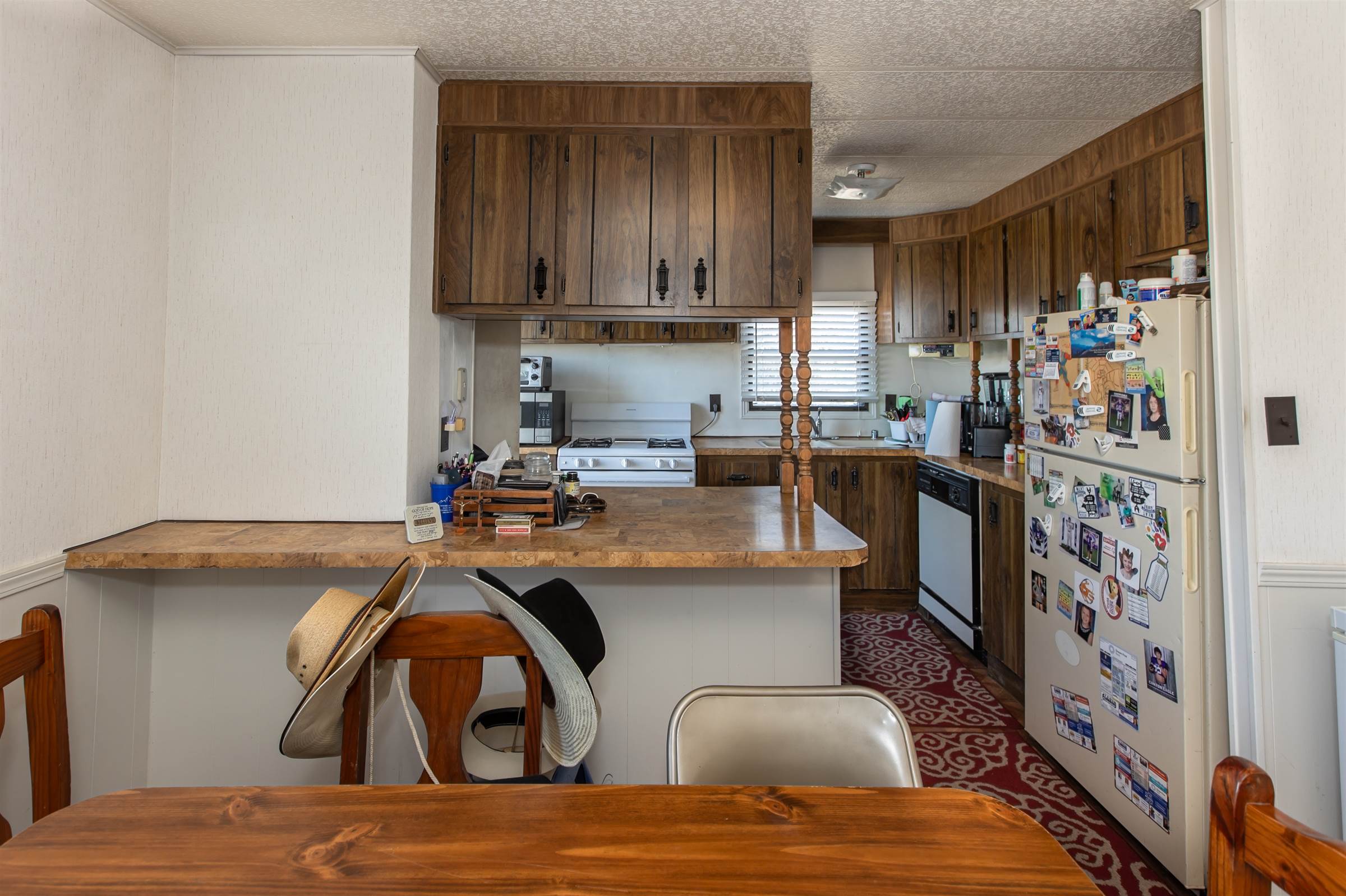 6477 N Road N, Ulysses, KS 67880