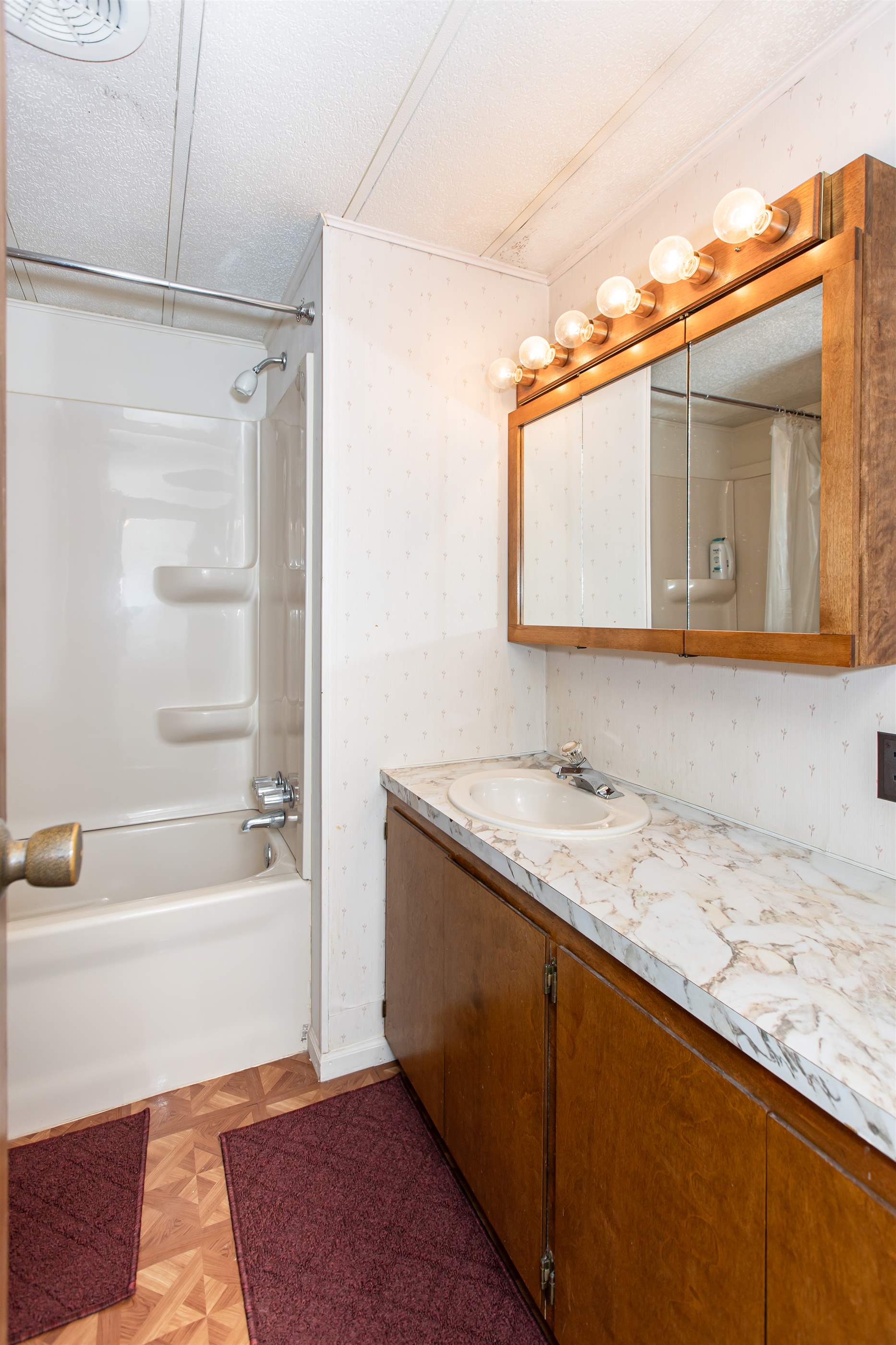 6477 N Road N, Ulysses, KS 67880