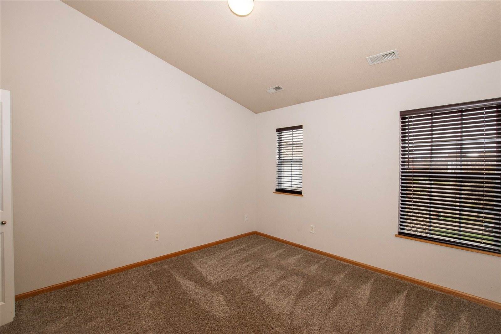 2150 NE 18th Street, #116, Grimes, IA 50111