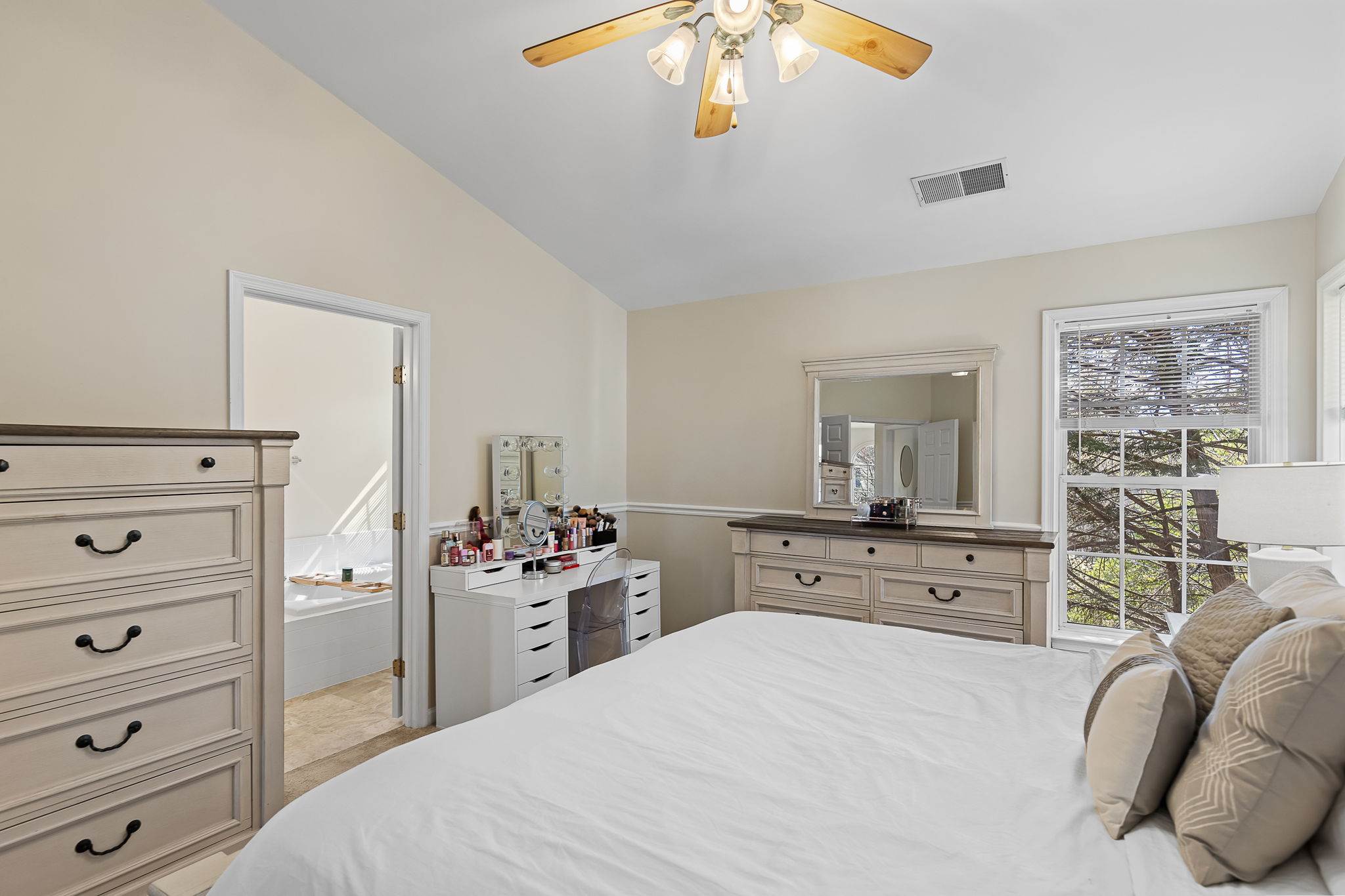 9 Jade Dr, Fredericksburg, VA 22406