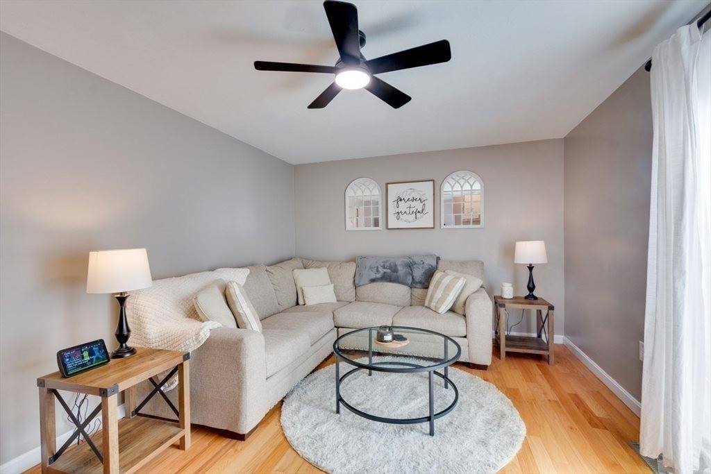 118 County, Attleboro, MA 02703