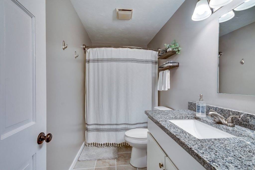 118 County, Attleboro, MA 02703