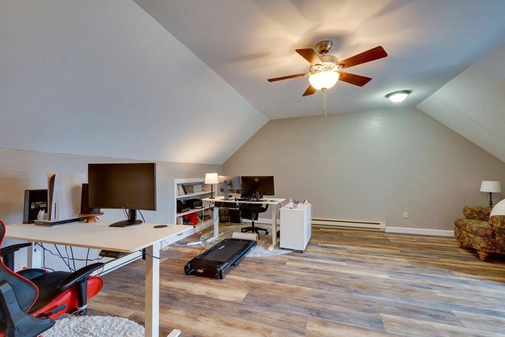 118 County, Attleboro, MA 02703