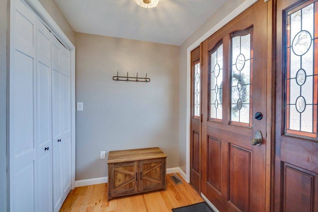 118 County, Attleboro, MA 02703