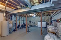 118 County, Attleboro, MA 02703