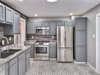 223 Madison Avenue, Endicott, NY 13760