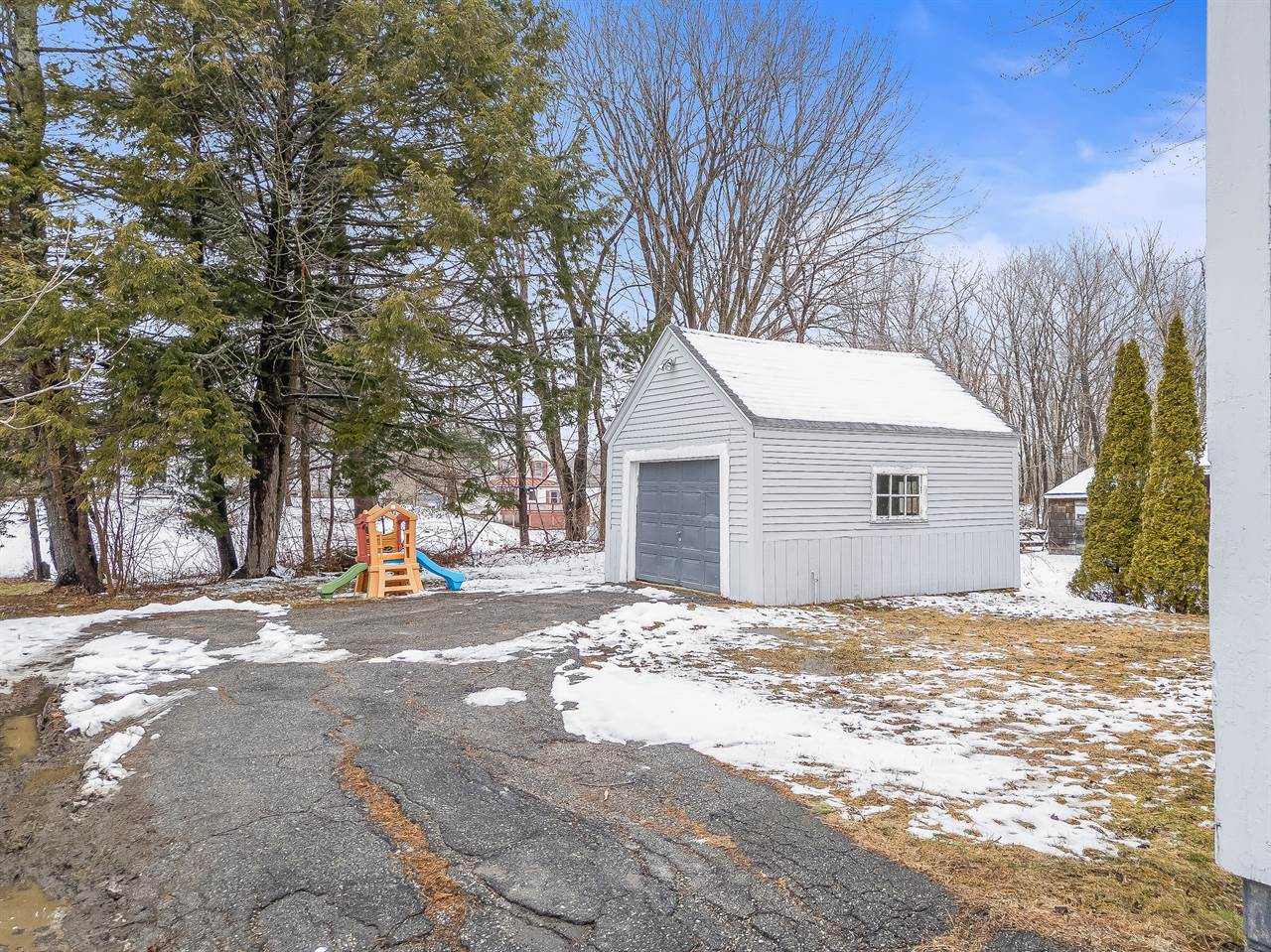 400 College Street, Lewiston, ME 04240