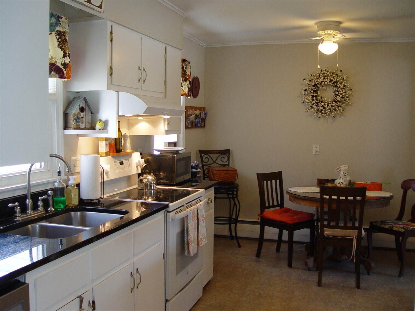 24 Arbor Drive, Veazie, ME 04401